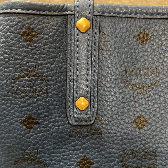 Authentic Mcm Visetos Tote Reversible blue Bag MM size - Picture 7 of 17